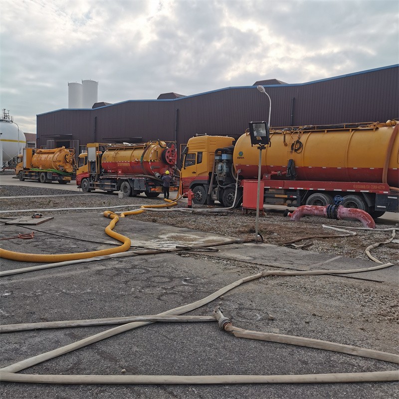 崇安污水池清理